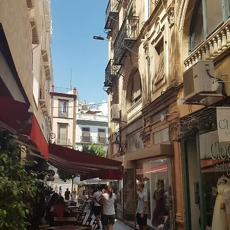 Apartment Ubicacion Junto Catedral A Acond Y Wifi Seville